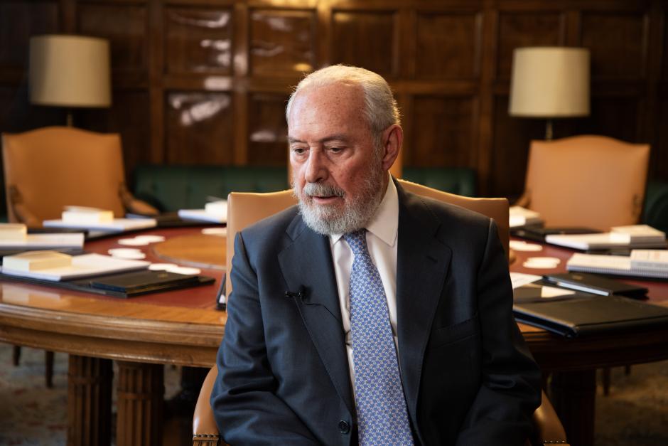 Manuel Aragón, académico de la Real Academia de Jurisprudencia y Legislación, en el Instituto de España