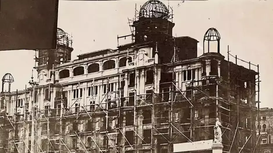 Construcción de la Casa Carbonell