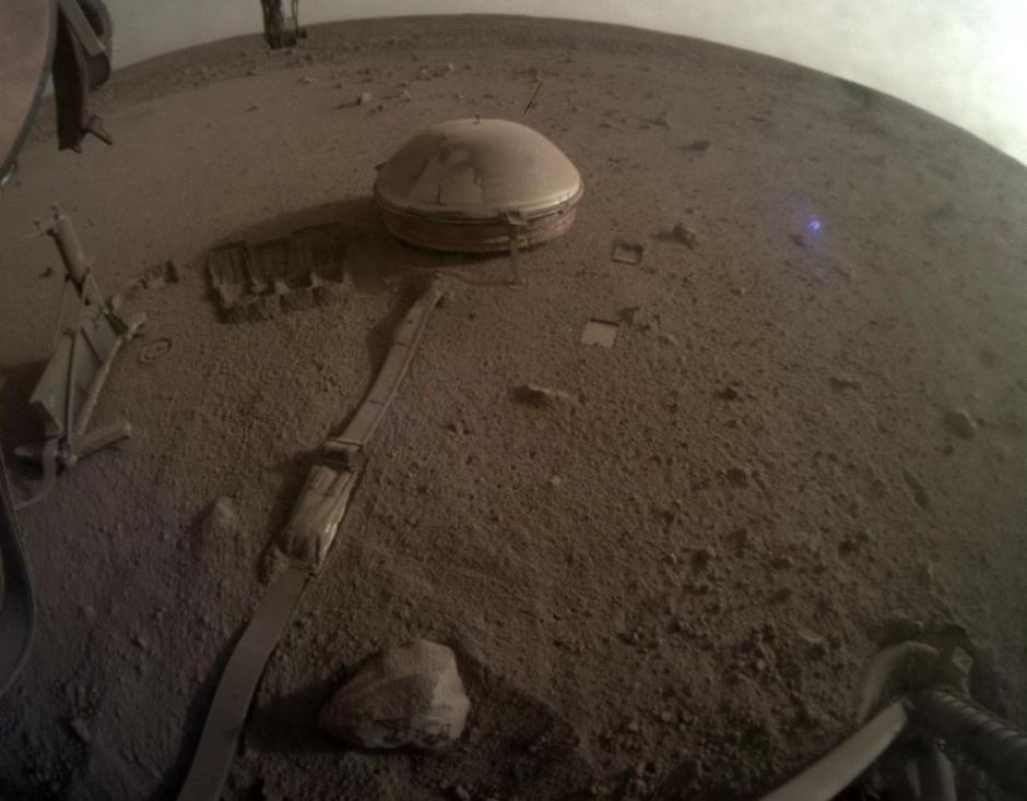 Imagen de instrumentos de la misión Insight tomada el 26 de noviembre de 2022