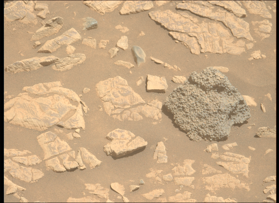 Esta imagen del rover Perseverance de la NASA muestra parte del objetivo "St. Pauls Bay", obtenido desde la zona inferior de Witch Hazel Hill, en el borde del cráter Jezero