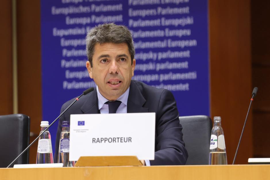 Carlos Mazón, interviniendo en el Comité de las Regiones, en Bruselas