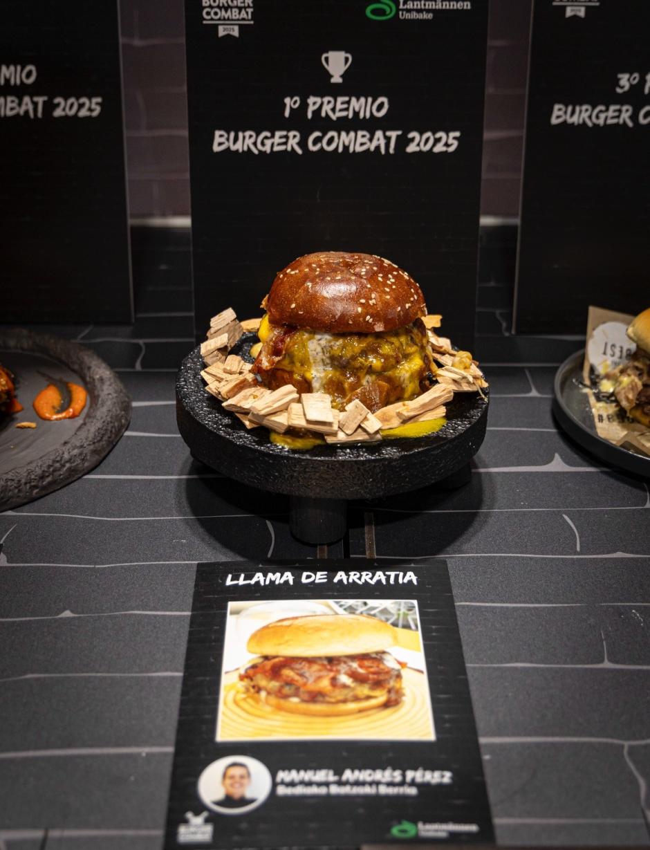 Las ganadoras de la V Burger Combat