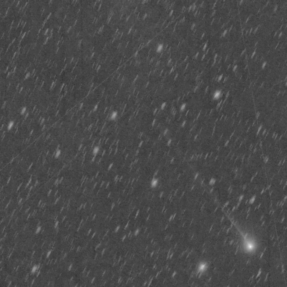 Imagen del cometa realizada por el Virtual Telescope Project el pasado 11 de abril