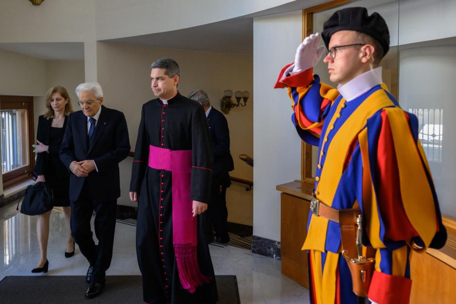 CIUDAD DEL VATICANO, 22/04/2025.- Francisco este martes, en Ciudad del Vaticano. El Consejo de Ministros del Gobierno de Italia proclamó este martes cinco días de luto nacional por la muerte del papa Francisco, un período que arranca a partir de hoy, confirmaron a EFE fuentes gubernamentales. EFE/ Simone Risoluti Dicasterio Para La Comunicación Del Vaticano SOLO USO EDITORIAL SOLO DISPONIBLE PARA ILUSTRAR LA NOTICIA QUE ACOMPAÑA (CRÉDITO OBLIGATORIO)