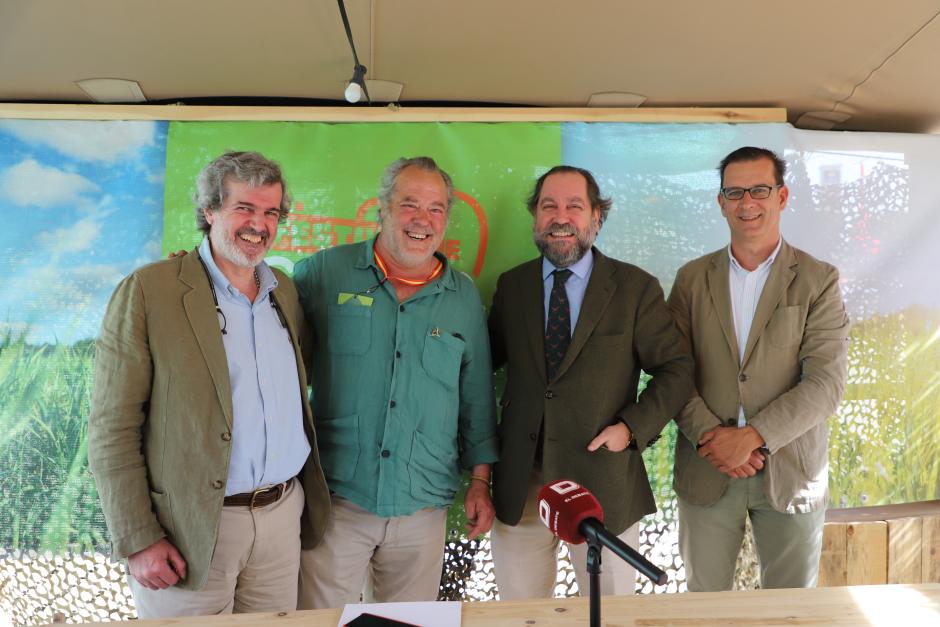 (I-D) Laureano de las Cuevas, Pedro González, Ramón Pérez-Maura y Luis Fernando Villanueva en SI Campo