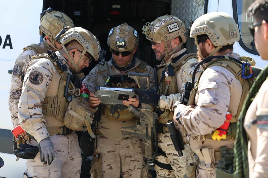 Entrenamiento conjunto en Rota de unidades EOD de Estados Unidos y España