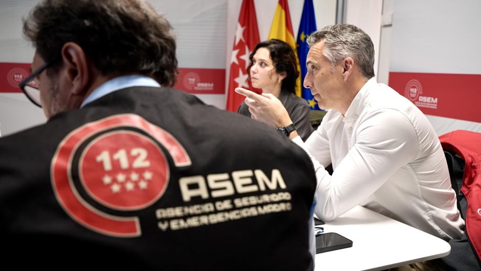 Isabel Díaz Ayuso en la sede de la Agencia de Seguridad y Emergencias ASEM 112