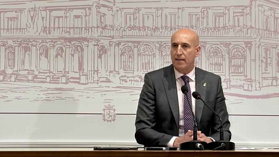 El alcalde de León, el socialista José Antonio Diez, que quiere que León sea la 18ª comunidad autónoma