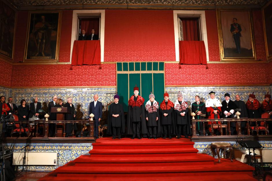 Ceremonia de investidura del Rey como doctor honoris causa por la Universidad de Coímbra
