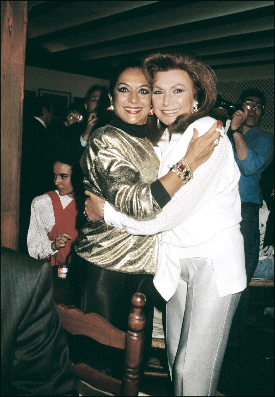 LOS CANTANTES ROSARIO , ANTONIO , LOLA Y LOLITA FLORES POSANDO EN MADRID EN LA DECADA DE 1990
AH / ©KORPA
MADRID