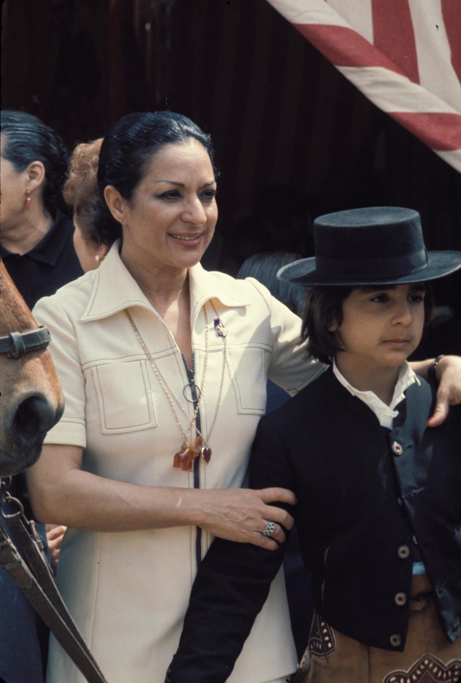 Lola Flores y su hijo Antonio