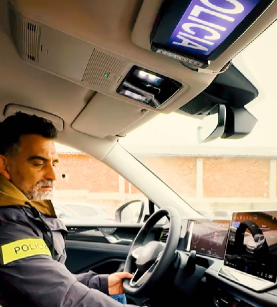El interior del nuevo coche camuflado