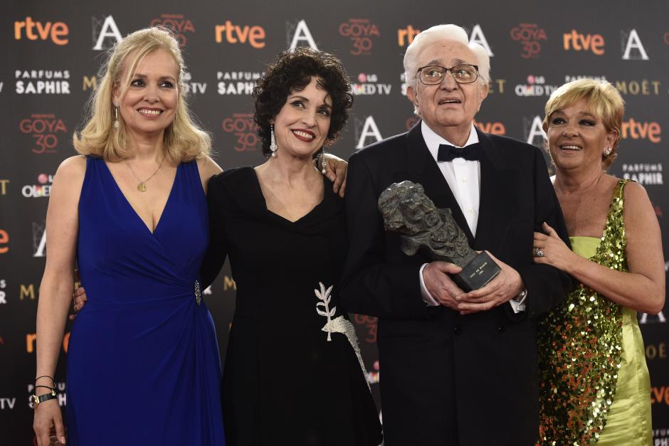 Director Mariano Ozores and actresses Emma and Adriana Ozores in the press room during the 30th annual Goya Film Awards in Madrid , on Saturday 6th February, 2016.
en la foto : goya honorifico