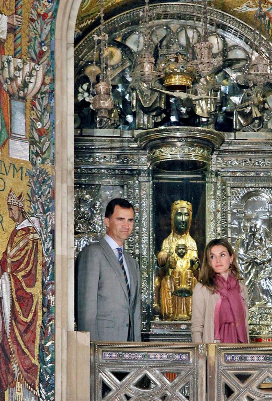 Don Felipe y Doña Letizia, en el Camarín de la Virgen de Montserrat en 2014