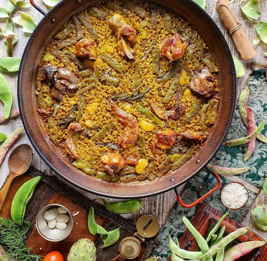 Paella valenciana cocinada por Rice Paella - David Montero.