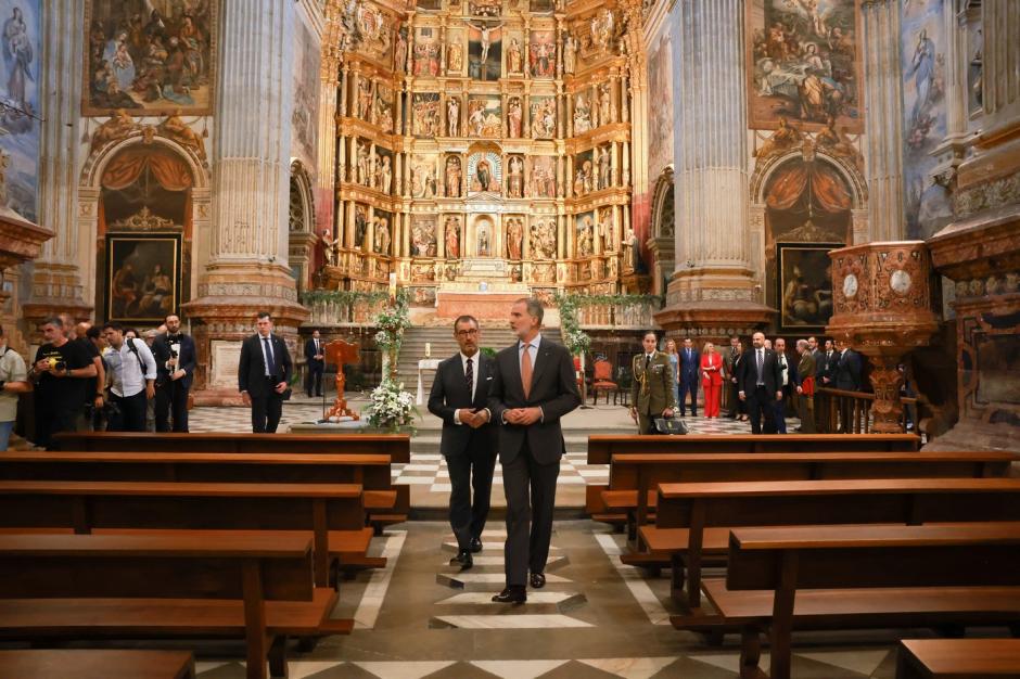 Don Felipe, en el Monasterio de San Jerónimo de Granada