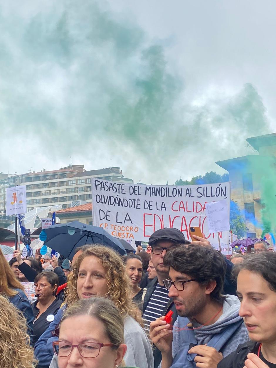Manifestación a favor de la educación pública en Oviedo