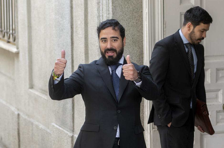 El eurodiputado y líder de Se Acabó La Fiesta (SALF), Luis Alvise Pérez, a su llegada al Tribunal Supremo