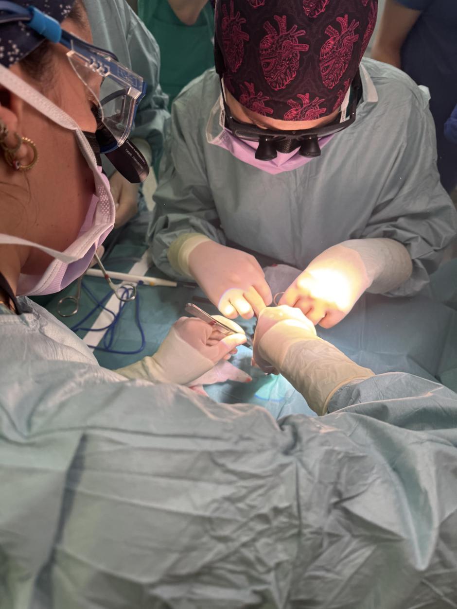 Operación de un bebé prematuro en Burgos