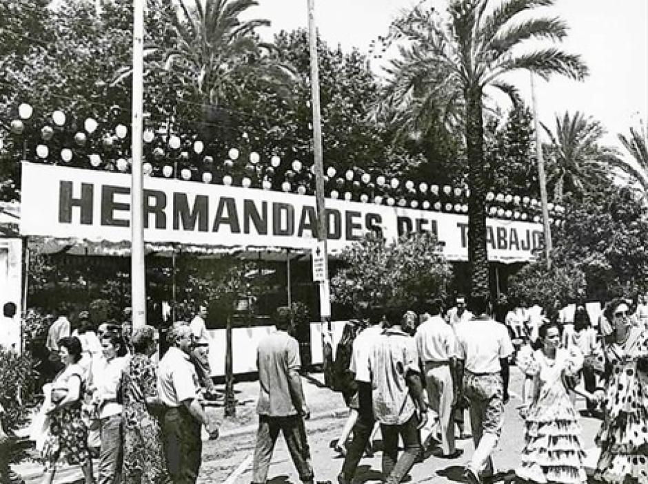Caseta de las Hermandades del Trabajo en la Feria de Córdoba