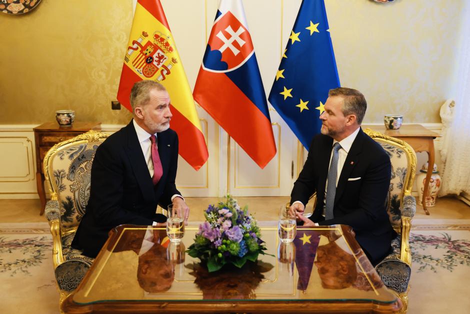 Don Felipe, durante el encuentro con el presidente eslovaco