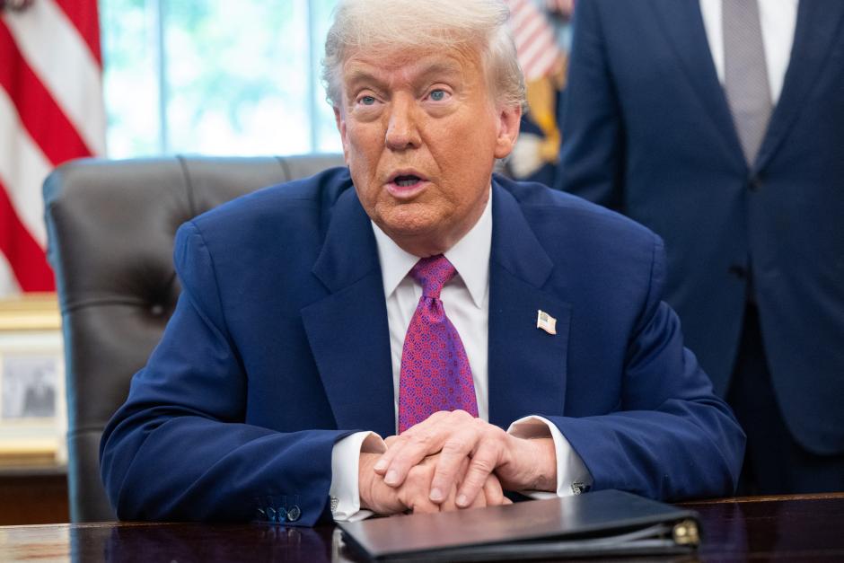 Trump también denunció la quema de banderas estadounidenses durante las protestas, acto que calificó de inaceptable