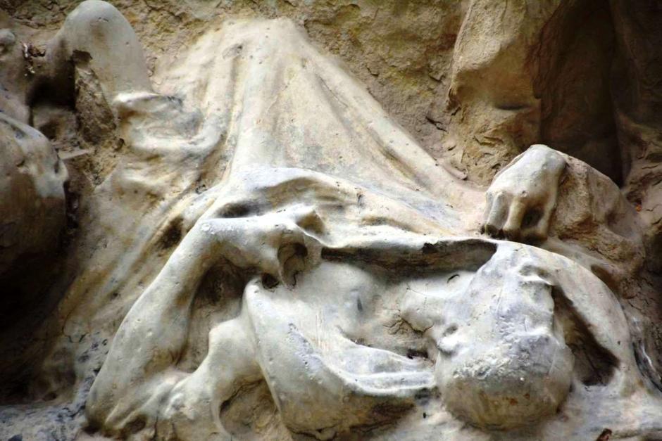 Detalle de la escultura al Cabo Noval
