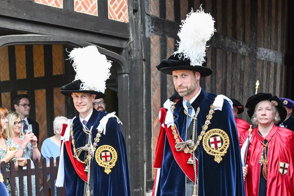 prince edward,duke of edinburgh,william,prince of wales Members of the British Royal Family at the annual Order of the Garter Service at St George's Chapel, Windsor Castle
Pictured: prince edward,duke of edinburgh,william,prince of wales
Ref: BLU_S8380361 160625 NON-EXCLUSIVE
Picture by: Zak Hussein / SplashNews.com
Splash News and Pictures
USA: 310-525-5808
UK: 020 8126 1009
eamteam@shutterstock.com
World Rights *** Local Caption *** .