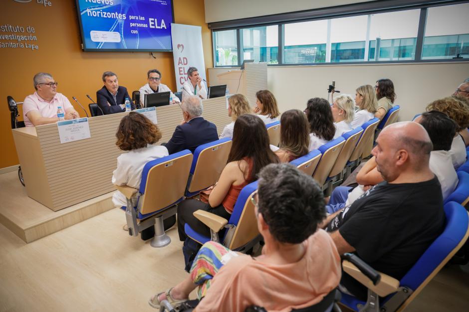 Imagen de las jornadas Nuevos horizontes para las personas con ELA, celebradas en Valencia