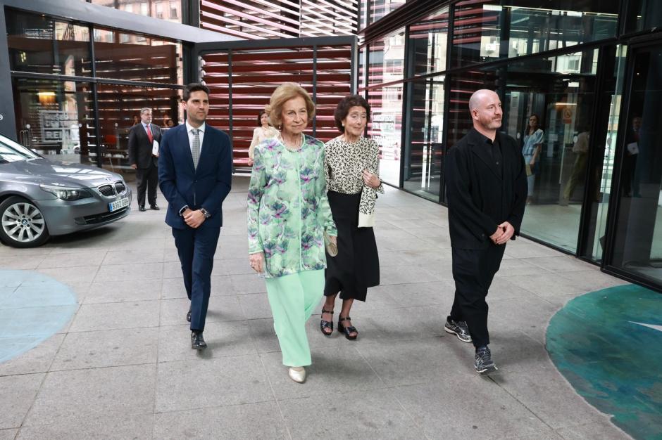 La Reina Madre, a su llegada al Centro de Arte Reina Sofía, donde se celebró el acto