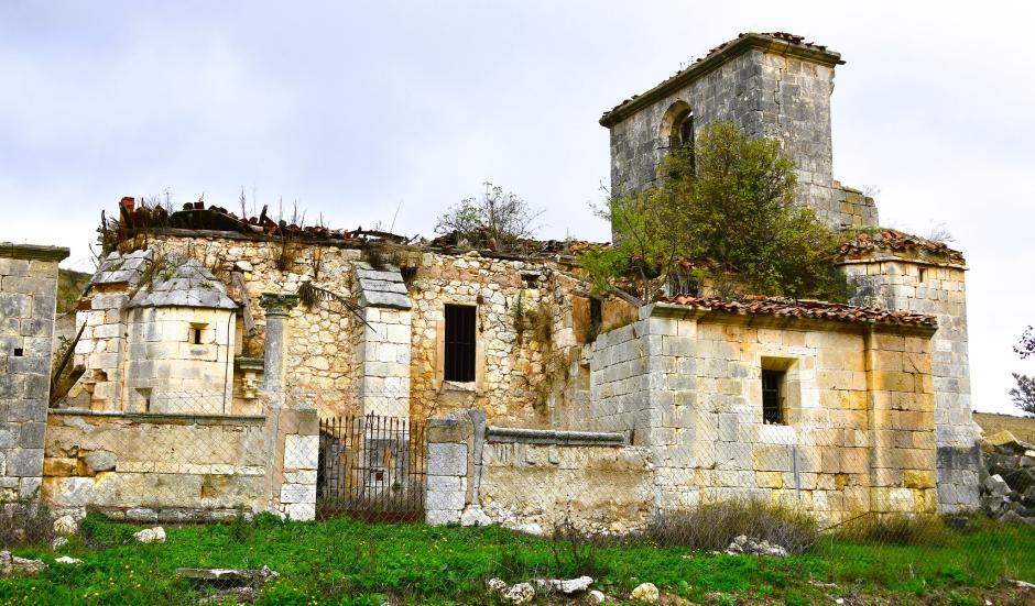 Una pequeña luz de esperanza para otra iglesia que se arruina en la ...