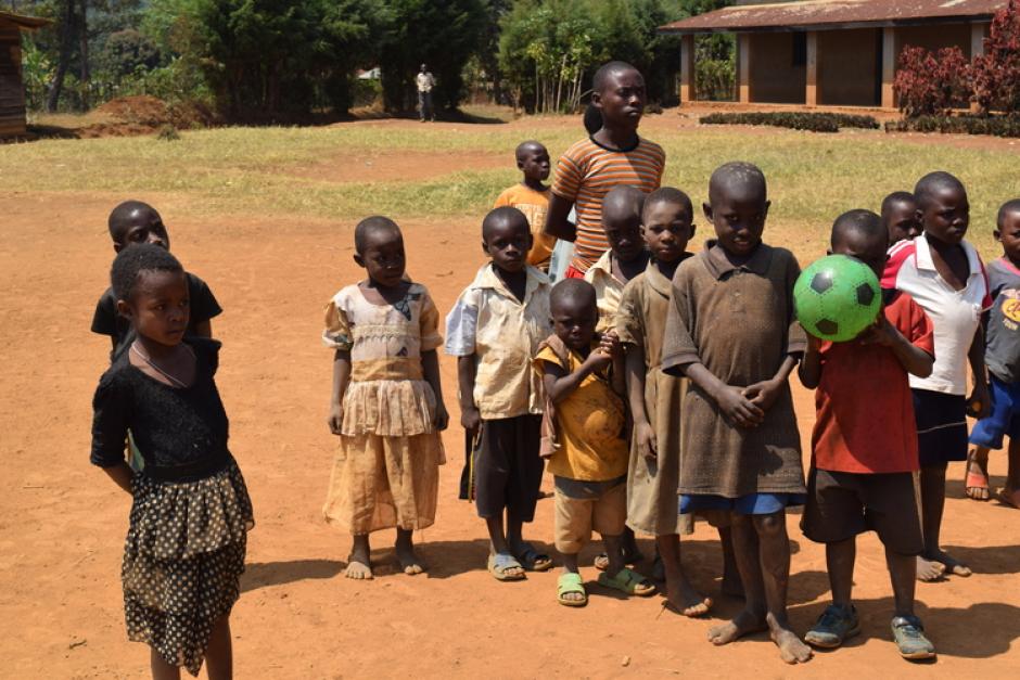 Alumnos de la Escuela Primaria de Cishugi, en la República Democrática del Congo