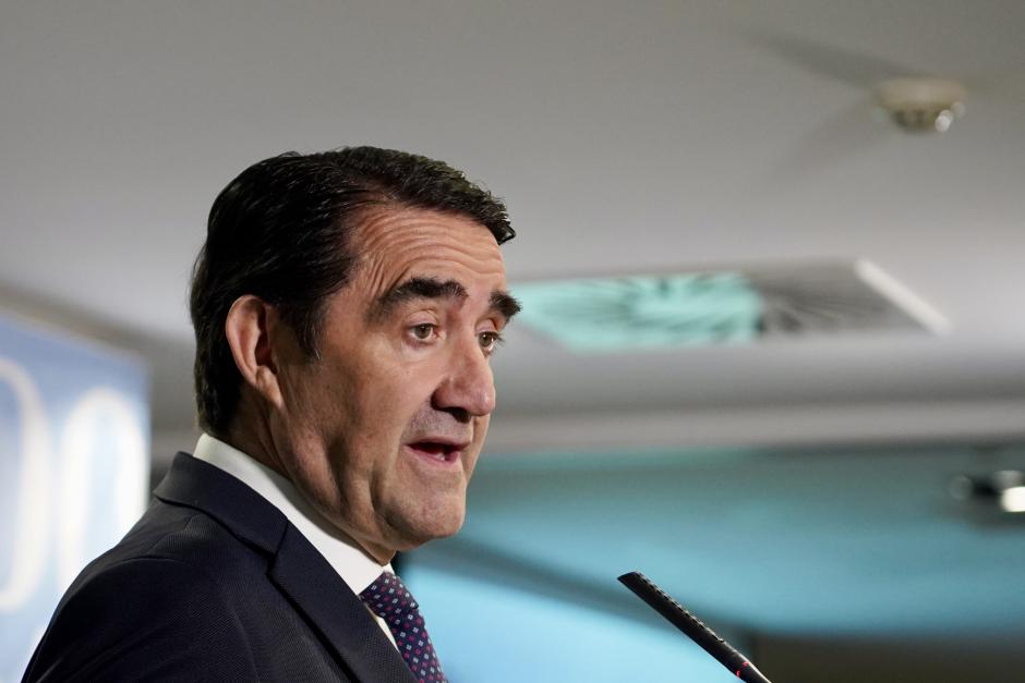 El consejero de Medio Ambiente, Vivienda y Ordenación del Territorio, Juan Carlos Suárez-Quiñones