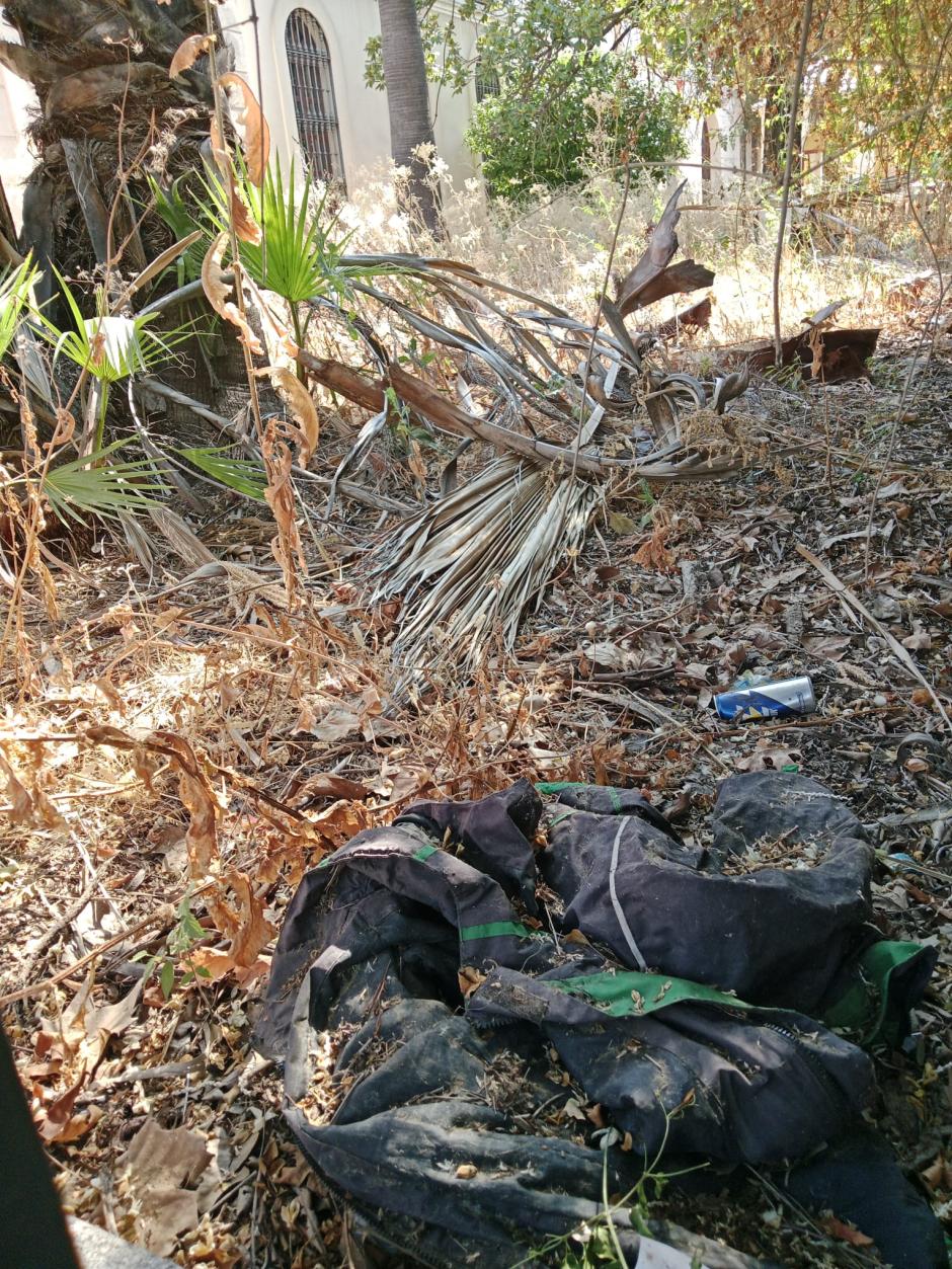 Basura en el entorno de la GMU de Córdoba