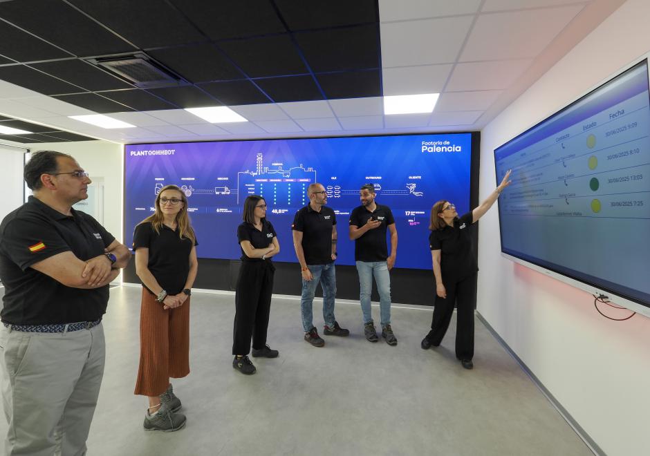 Presentación del proyecto de innovación digital de Renault en Palencia