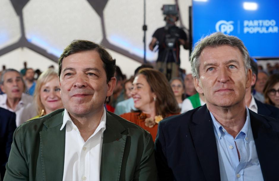 Mañueco y Feijóo, en un acto del PP en Valladolid