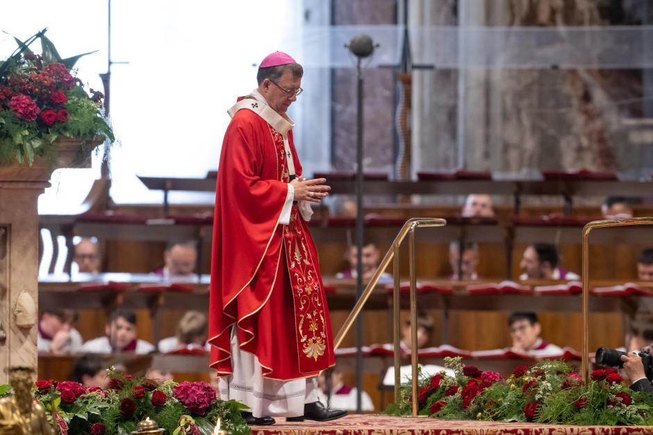 Monseñor John Sherrington, arzobispo de Liverpool