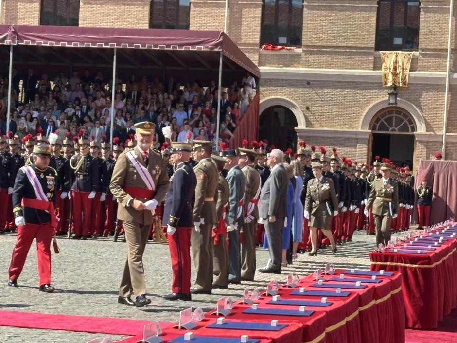 Su Majestad el Rey, Don Felipe VI, en la entrega de Reales Despachos a los 489 nuevos oficiales del Ejército y la Guardia Civil egresados de la Academia General Militar