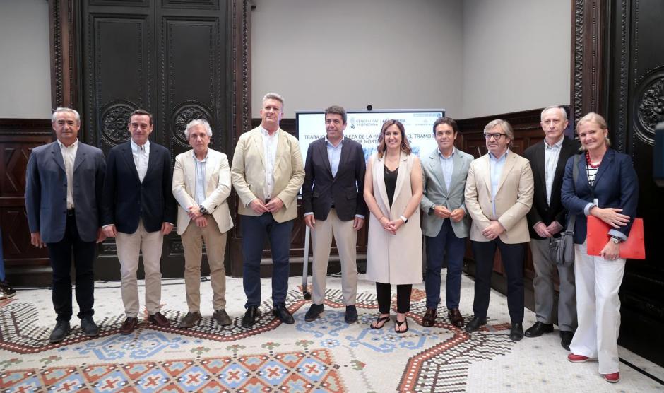 Imagen de los integrantes del Convenio entre la Entidad de Saneamiento de Aguas Residuales
