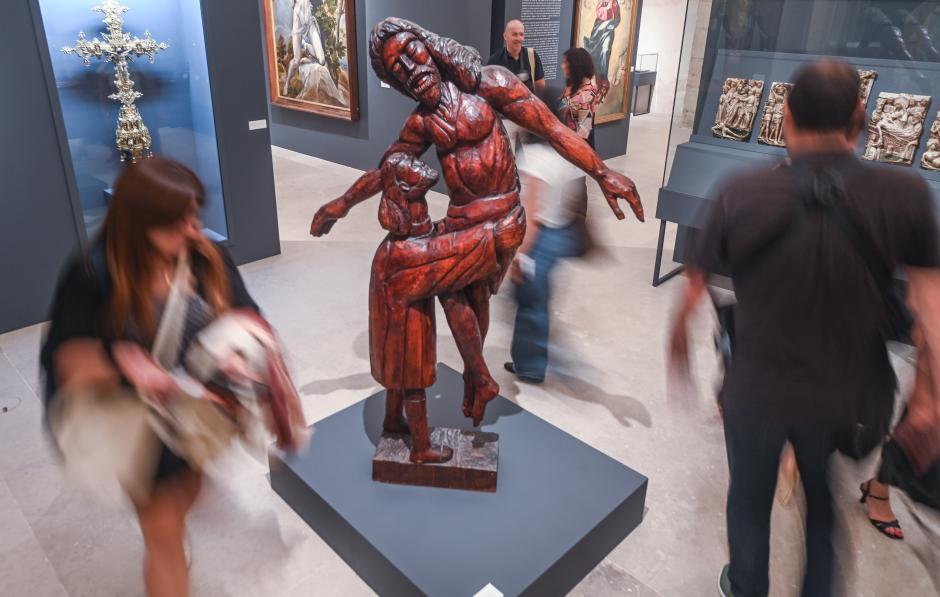 Inauguración de la exposición ‘Legatus Fidei’ con más de 60 piezas desde los orígenes de la diócesis hasta la actualidad