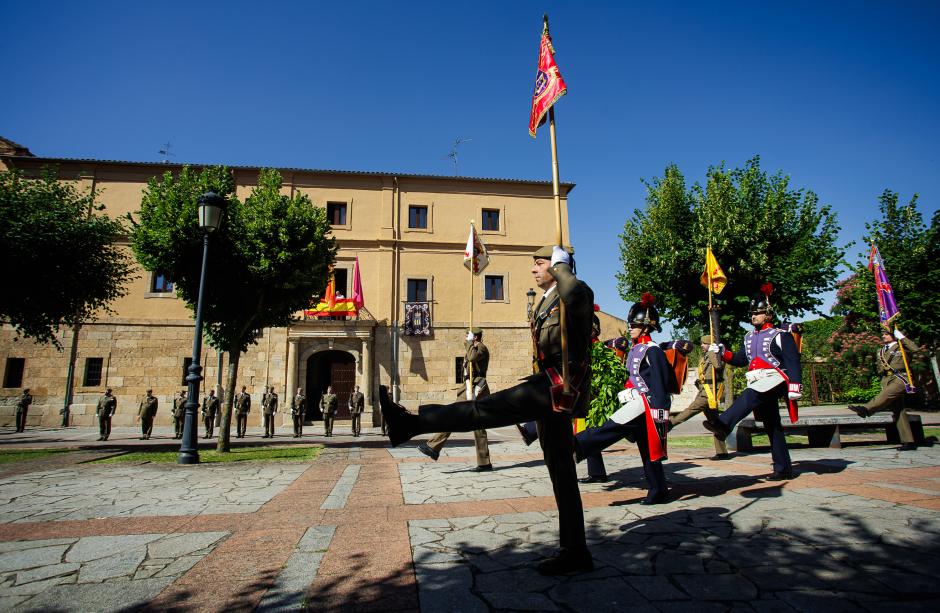 Desfile militar en Ciudad Rodrigo(Salamanca) en homenaje a los caídos en la Guerra de la Independencia
