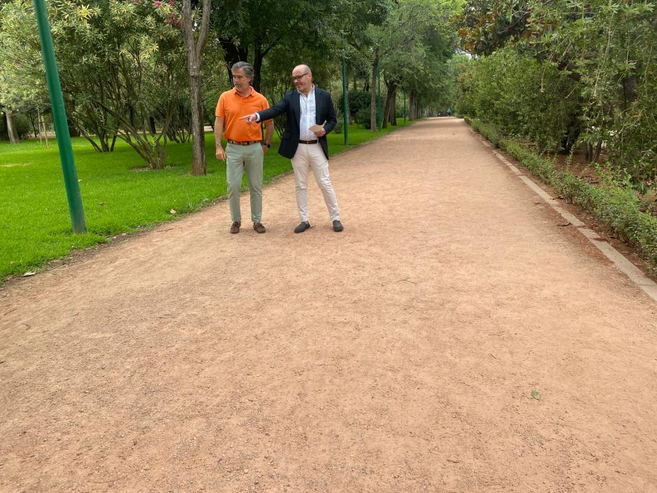 Jesús Paniagua y Bernardo Jordano, en el Parque Cruz Conde