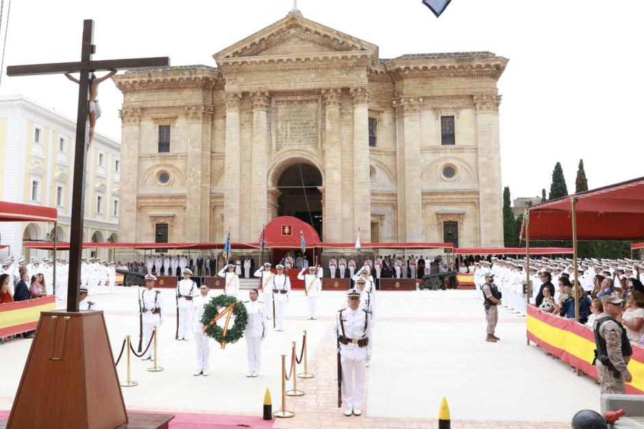 Homenaje a los que dieron su vida por España