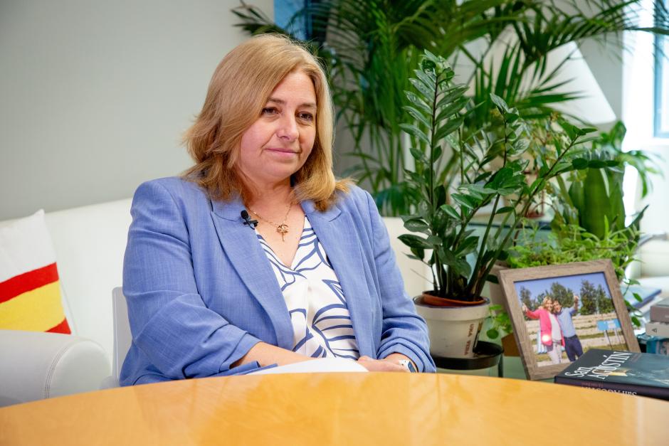 Inma Sanz durante la entrevista con El Debate
