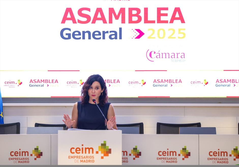 Isabel Díaz Ayuso en la clausura la Asamblea General de la Confederación Empresarial de Madrid