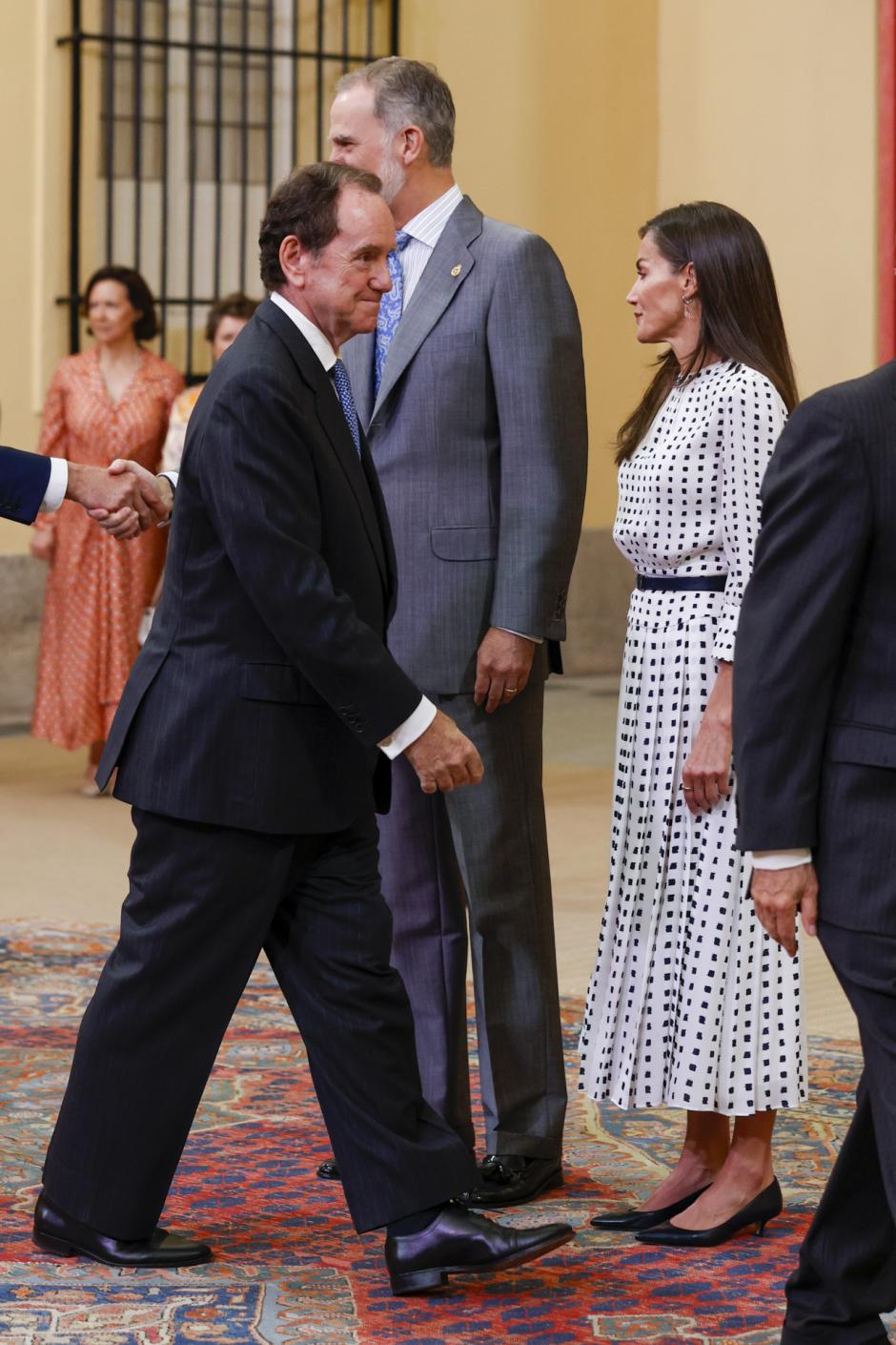 Jaime Alfonsín cumplimenta a Don Felipe y Doña Letizia