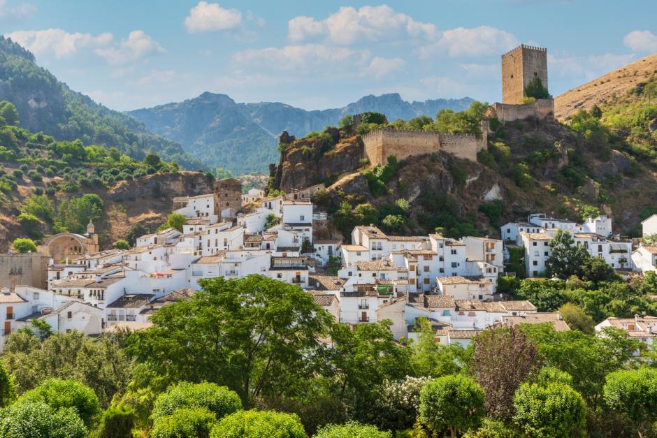 Pueblo de Cazorla y su Castillo de la Yedra.