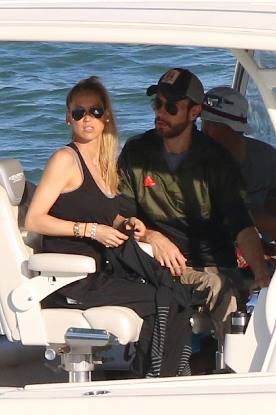 Enrique Iglesias y Anna Kournikova en Miami.