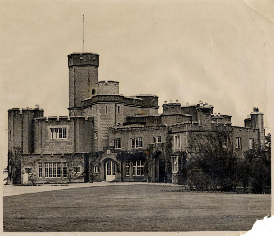 Mandatory Credit: Photo by Daily Mail/Shutterstock (2987127a)
Fort Belvedere A Royal Residence From 1750 To 1976 Windsor Great Park Sunningdale In The Surrey/berkshire Borders.
Fort Belvedere A Royal Residence From 1750 To 1976 Windsor Great Park Sunningdale In The Surrey/berkshire Borders. 
FORT BELVEDERE A ROYAL RESIDENCE FROM 1750 1976 WINDSOR GREAT PARK SUNNINGDALE SURREY/BERKSHIRE BORDERS STATELY HOMES THIRTIES Personality 19196252
