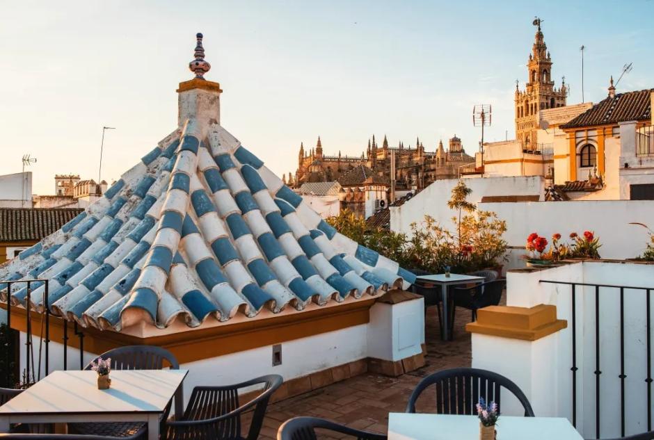 Terraza con majestuosas vistas del hotel Elvira Plaza